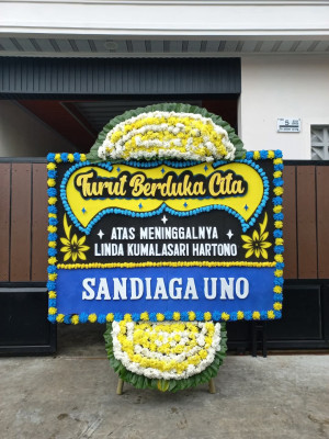 Papan Bunga Duka di Medan Tuntungan